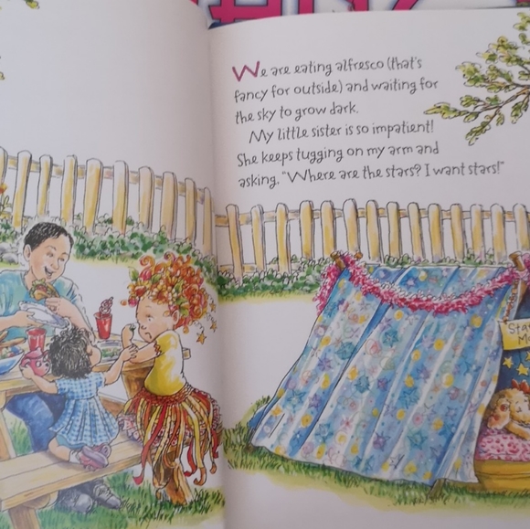3 Fancy Nancy Children’s Books - Picture 13 of 16